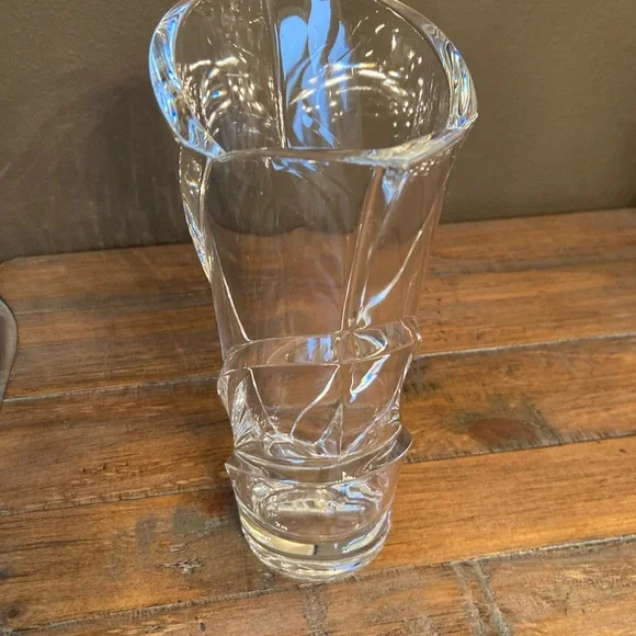 Large Lead Crystal Vase - Picture 5 of 9